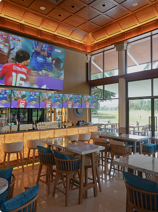 Poolside Café