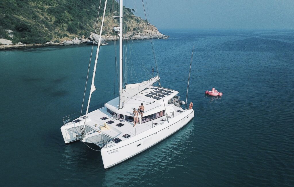 LAGOON 421