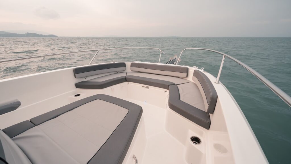 Speedboat 28 FT