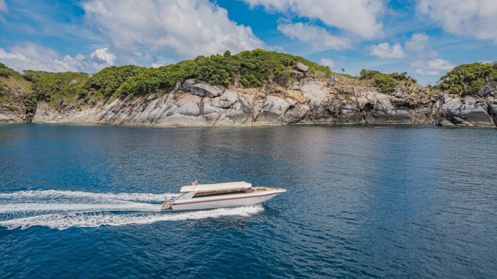 Speedboat 32 FT