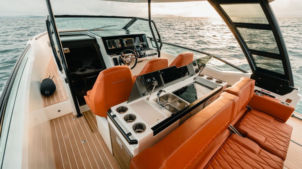 Speedboat 34 FT