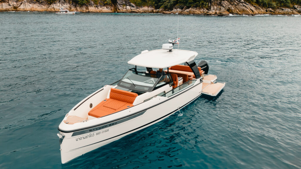 Speedboat 34 FT