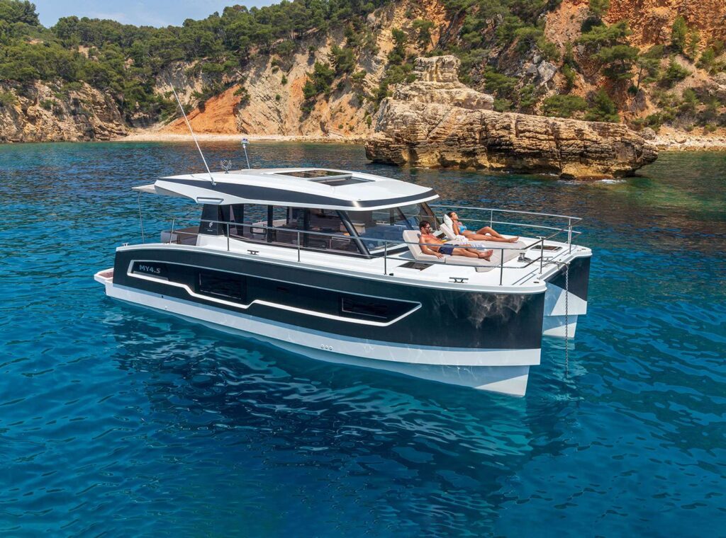 Fountaine Pajot 40