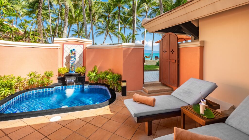 Deluxe Beachfront Villa with Plunge Pool